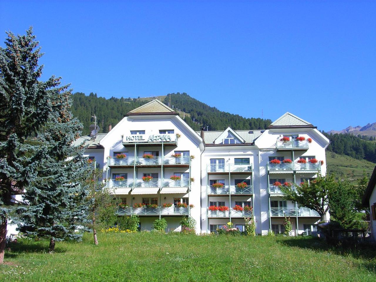 Hotel Typically Swiss Altana Scuol